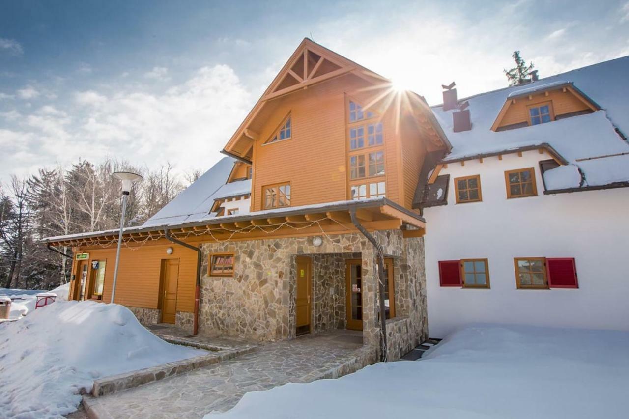 Bolfenk Lodge Apartment Hocko Pohorje Bagian luar foto